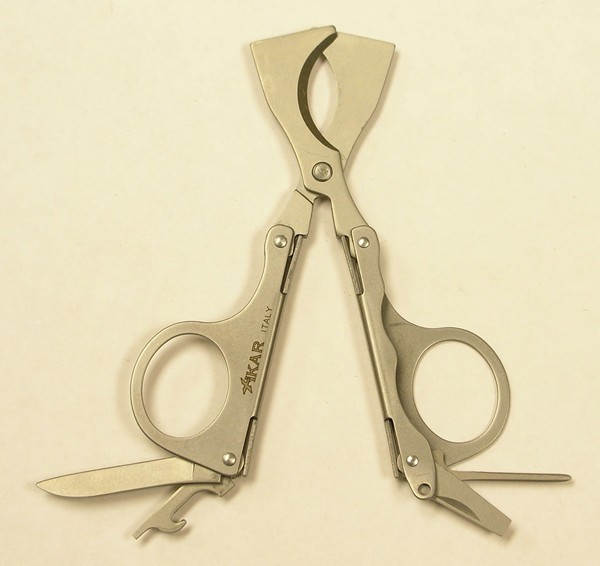 Xikar MTXBB cigar cutter tool.jpg